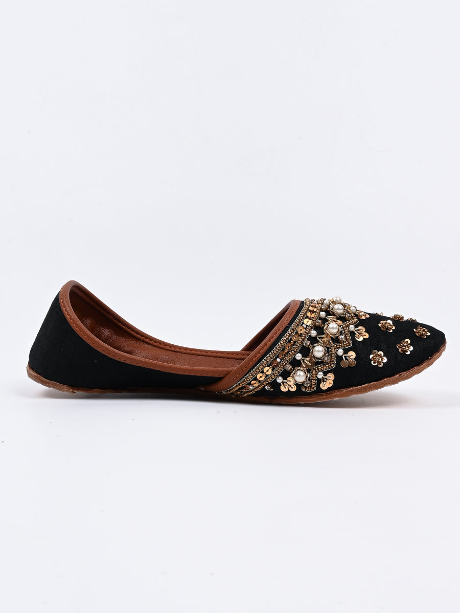 Women's Black Leather Khussa Hand Crafted With Tilla (6746402914444)